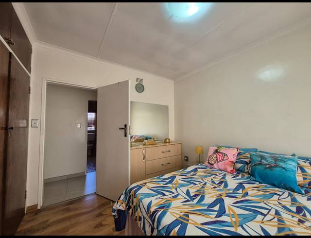 5 BEDROOM HOUSE FOR SALE IN ARCON PARK